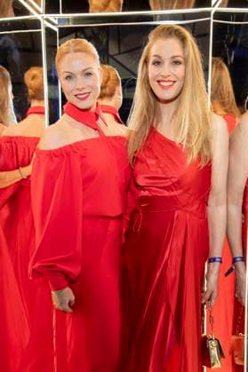 Esther Roling und Julia Stinshoff bei der Verleihung des Deutschen Schauspielpreises 2025 im Hotel Pullman Berlin Schweizerhof. Berlin, 09.10.2025