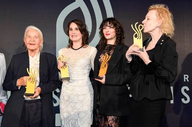 Hildegard Schmahl, Jennifer Sabel, Seyneb Saleh und Sunnyi Melles bei der Verleihung des Deutschen Schauspielpreises 2025 im Hotel Pullman Berlin Schweizerhof. Berlin, 09.10.2025