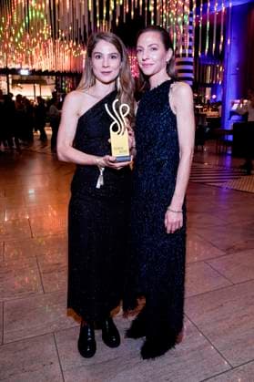 Lea Ruckpaul und Katharina Schüttler bei der Verleihung des Deutschen Schauspielpreises 2025 im Hotel Pullman Berlin Schweizerhof. Berlin, 09.10.2025