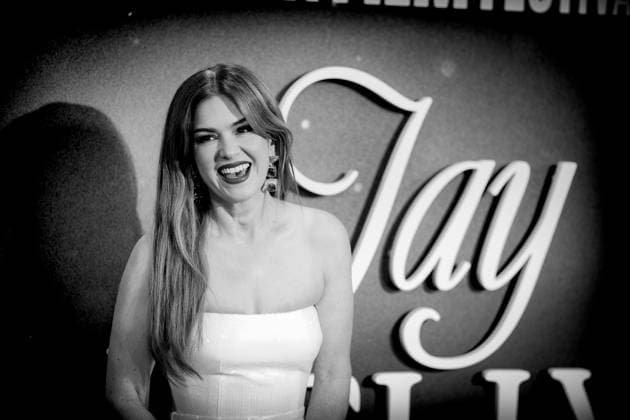 Jay Kelly UK premiere, BFI London Film Festival, Royal Festival Hall, London, 10 October 2025. Isla Fisher attends the BFI London Film Festival; the UK premiere of JAY KELLY on Friday 10 October 2025 at Royal Festival Hall, London. Editors Note: Image converted to monochrome., Credit:Julie Edwards Avalon  Copyright: xJuliexEdwardsx xAvalonx 1044593016