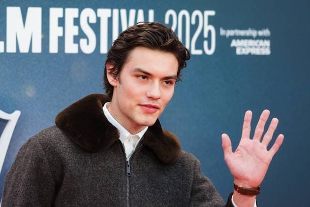Jay Kelly UK premiere, BFI London Film Festival, Royal Festival Hall, London, 10 October 2025. Louis Partridge attends the BFI London Film Festival; the UK premiere of JAY KELLY on Friday 10 October 2025 at Royal Festival Hall, London. ., Credit:Julie Edwards Avalon  Copyright: xJuliexEdwardsx xAvalonx 1044592870