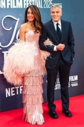 George Clooney mit Ehefrau Amal Clooney bei der Premiere des Kinofilms Jay Kelly auf dem 69. BFI London Film Festival 2025 in der Royal Festival Hall. London, 10.10.2025