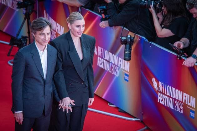 Jay Kelly Headline Gala - The 69th BFI London Film Festival in London - 10 Oct 2025 Noah Baumbach and Greta Gerwig attend the Headline Gala screening of Jay Kelly during the 69th BFI London Film Festival at The Royal Festival Hall. London United Kingdom Copyright: xLoredanaxSangiulianox xSOPAxImagesx LSangiuliano-4885