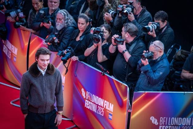 Jay Kelly Headline Gala - The 69th BFI London Film Festival in London - 10 Oct 2025 Louis Partridge attends the Headline Gala screening of Jay Kelly during the 69th BFI London Film Festival at The Royal Festival Hall. London United Kingdom Copyright: xLoredanaxSangiulianox xSOPAxImagesx LSangiuliano-4721