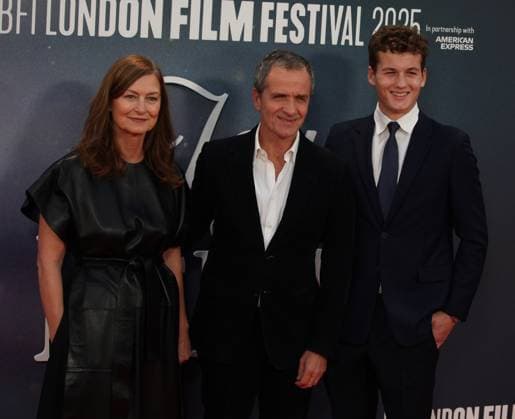 Jay Kelly premiere London, UK. David Heyman (Centre) with Rose Uniacke and Harper Heyman at the Jay Kelly premiere. 69th BFI London Film Festival. Royal Festival Hall. 10th October 2025. LMK11-S101025-002 Steve Bealing Landmark Media 