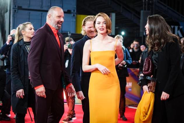 Yorgos Lanthimos, Jesse Plemons und Emma Stone bei der Premiere des Kinofilms Bugonia auf dem 69. BFI London Film Festival 2025 in der Royal Festival Hall. London, 10.10.2025