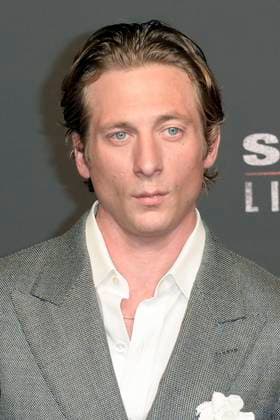 Jeremy Allen White bei der Premiere des Kinofilms Springsteen Liberami dal nulla Springsteen: Deliver Me from Nowhere im Space Cinema Moderno. Rom, 10.10.2025