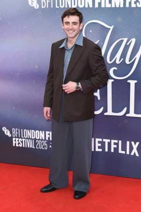 Charlie Rowe bei der Premiere des Kinofilms Jay Kelly auf dem 69. BFI London Film Festival 2025 in der Royal Festival Hall. London, 10.10.2025