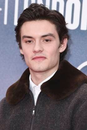 Louis Partridge bei der Premiere des Kinofilms Jay Kelly auf dem 69. BFI London Film Festival 2025 in der Royal Festival Hall. London, 10.10.2025