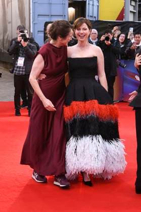 Emily Watson und Jessie Buckley bei der Premiere des Kinofilms Hamnet auf dem 69. BFI London Film Festival 2025 in der Royal Festival Hall. London, 11.10.2025