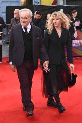 Kate Capshaw mit Ehemann Steven Spielberg bei der Premiere des Kinofilms Hamnet auf dem 69. BFI London Film Festival 2025 in der Royal Festival Hall. London, 11.10.2025