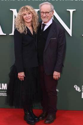 Kate Capshaw mit Ehemann Steven Spielberg bei der Premiere des Kinofilms Hamnet auf dem 69. BFI London Film Festival 2025 in der Royal Festival Hall. London, 11.10.2025