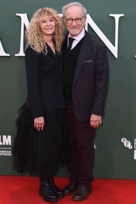Kate Capshaw mit Ehemann Steven Spielberg bei der Premiere des Kinofilms Hamnet auf dem 69. BFI London Film Festival 2025 in der Royal Festival Hall. London, 11.10.2025