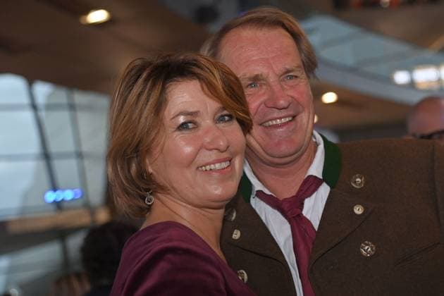 Markus WASMEIER (Ex Skirennlaeufer), mit Ehefrau Brigitte, Bayerischer Sportpreis 2025 in der BMW Welt, Roter Teppich,Red Carpet am 11.10.2025