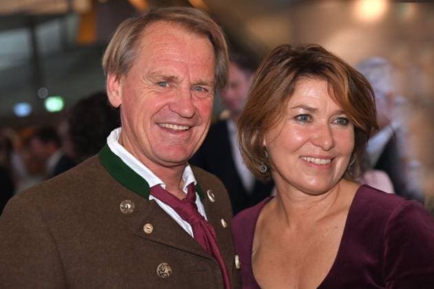 Markus WASMEIER (Ex Skirennlaeufer), mit Ehefrau Brigitte, Bayerischer Sportpreis 2025 in der BMW Welt, Roter Teppich,Red Carpet am 11.10.2025