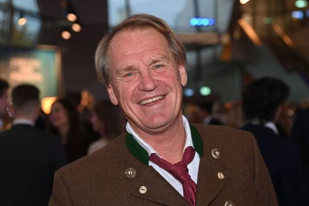 Markus WASMEIER (Ex Skirennlaeufer), Einzelbild,angeschnittenes Einzelmotiv,Portraet,Portrait,Porträt. Bayerischer Sportpreis 2025 in der BMW Welt, Roter Teppich,Red Carpet am 11.10.2025