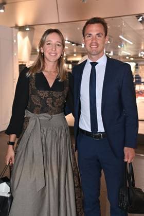 Franziska PREUSS mit Lebensgefaehrte Simon SCHEMPP (Biathletin,Preistraegerin Herausragende Bayerische Sportkarriere), Bayerischer Sportpreis 2025 in der BMW Welt, Roter Teppich,Red Carpet am 11.10.2025