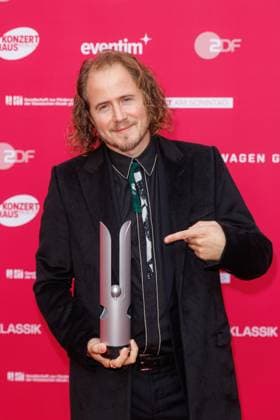 Award - Deutscher Filmpreis 2024 David Chalmin beim Opus Klassik 2025 im Konzerthaus am Gendarmenmarkt am 12.10.2025 in Berlin. Copyright: xEventpressxKochanx