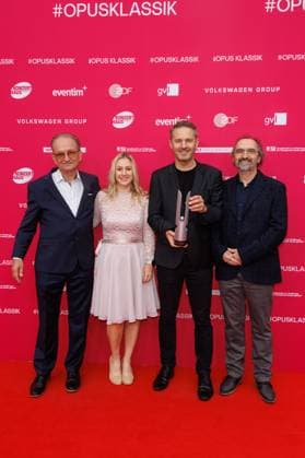 Award - Deutscher Filmpreis 2024 Johannes Klumpp und Heidelberger Symphoniker beim Opus Klassik 2025 im Konzerthaus am Gendarmenmarkt am 12.10.2025 in Berlin. Copyright: xEventpressxKochanx