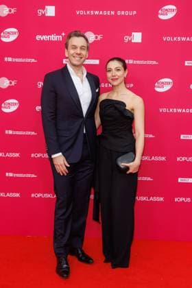 Award - Deutscher Filmpreis 2024 Benjamin Bernheim und Sandra Hamaoui beim Opus Klassik 2025 im Konzerthaus am Gendarmenmarkt am 12.10.2025 in Berlin. Copyright: xEventpressxKochanx