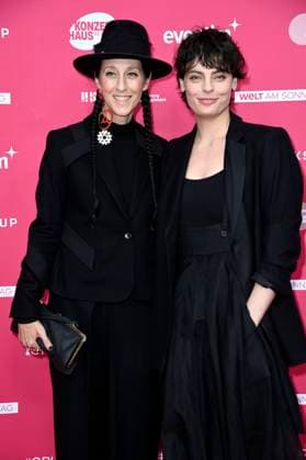Esther Perbandt und Emily D™Angelo bei der Verleihung des Opus Klassik 2025 im Konzerthaus am Gendarmenmarkt. Berlin, 12.10.2025