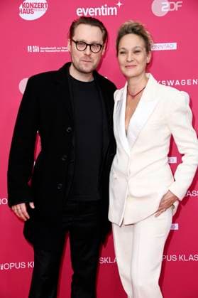 Jeanette Hain mit Sohn Jonas Hain bei der Verleihung des Opus Klassik 2025 im Konzerthaus am Gendarmenmarkt. Berlin, 12.10.2025