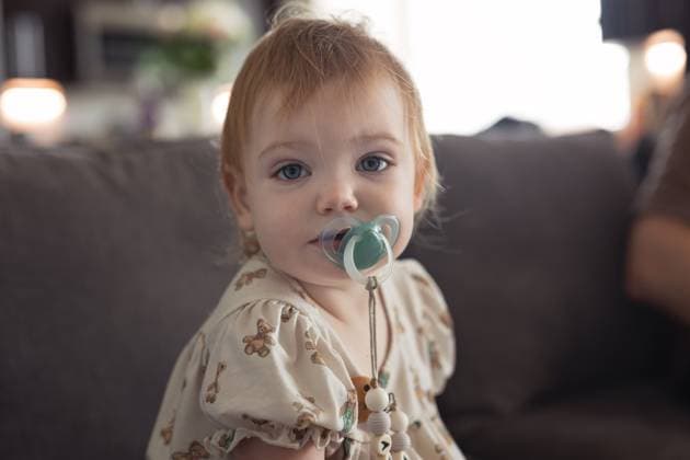 Close up of red headed toddler girl with big blue eyes St. Louis, Missouri, United States R_CYVA251009-1861284-01 ,model released, Symbolfoto