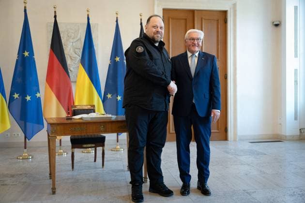 Bundespräsident, Frank-Walter Steinmeier, Parlamentspräsident; Ruslan Stefantschuk Schloss Bellevue, Bundespräsident, Frank-Walter Steinmeier, Parlamentspräsident, Ukraine, Ruslan Stefantschuk Berlin Berlin GER *** Federal President, Frank Walter Steinmeier, President of Parliament Ruslan Stefanchuk Schloss Bellevue, Federal President, Frank Walter Steinmeier, President of Parliament, Ukraine, Ruslan Stefanchuk Berlin Berlin GER