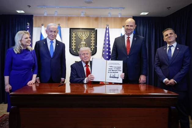 RECORD DATE NOT STATED Donald Trump signs the guest book at Knesset, Israel s unicameral legislature Jerusalem Israel , Oct 13 (ANI): U.S. President Donald Trump signs the guest book during his visit to the Knesset, Israel s unicameral legislature, in Jerusalem on Monday. Israeli Prime Minister Benjamin Netanyahu, his wife, Sara Netanyahu and others also present. (@WhiteHouse X ANI Photo) Jerusalem Israel Copyright: xANIx ANI_20251013094