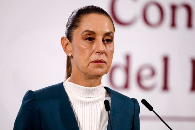 Mexico™s President Claudia Sheinbaum Holds Havy Rains Damage Report Mexican President Claudia Sheinbaum Pardo released the damage report and the emergency measures adopted due to the heavy rains during a press conference at the National Palace on October 13, 2025, in Mexico City, Mexico. (Photo by Luis Barron Eyepix Group) Copyright: xLuisxBarronx xEyepixxGroupx LB_13102025_2