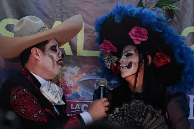 October 13, 2025, Mexico, Cdmx, Mexico: Preparations for the Day of the Dead celebration have begun in the Xochimilco region of Mexico City. In addition to catrinas and catrines, there will be special presentations based on Mexican traditions, not Halloween. The important thing is to keep Mexican traditions alive over any other expression that seeks to replace the elements and importance that the Day of the Dead holds for our country and traditions. Mexico Mexico - ZUMAp204 20251013_zip_p204_013 Copyright: xJosuexPerezx