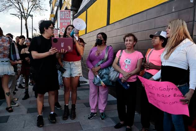 October 13, 2025, Mexico, Cdmx, Mexico: On Tlalpan Avenue, the work of sex workers is all too common in Mexico City. They are currently demanding improved healthcare, opportunities for decent housing, justice for the femicides and transfemicides committed in the area s hotels, and the recent problem with the bike path the city government is building to improve tourist mobility during the 2026 FIFA World Cup, as it is the avenue that leads to the Azteca Stadium. The workers comment that sex work is normal work and should be respected like any other economic activity. Because of the upcoming sporting event, conflicts are arising over water, housing, and the excessive price increases caused by gentrification. Mexico Mexico - ZUMAp204 20251013_zip_p204_030 Copyright: xJosuexPerezx