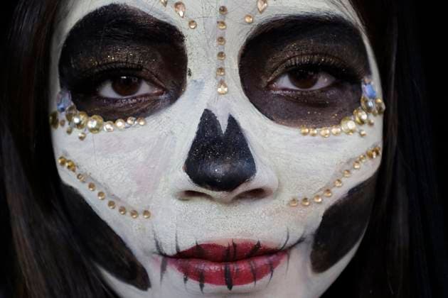 Xochimilco Mayor s Office Prepares For Various Cultural Activities For The Day Of The Dead In Mexico People dress as catrinas and accompany authorities from the Xochimilco mayor s office in Mexico City, Mexico, where they hold a press conference to announce various cultural activities to commemorate the Day of the Dead in Mexico on November 1 of this year, on October 13, 2025. Mexico City Mexico City Mexico  Copyright: xGerardoxVieyrax originalFilename: vieyra-notitle251013_npouv.jpg