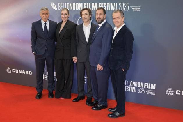 Jay Kelly Film Premiere George Clooney, Greta Gerwig, Noah Baumbach, Adam Sandler and David Heyman attend the BFI London Film Festival Gala of Jay Kelly, during the BFI London Film Festival, the Royal Festival Hall, London. 10th October 2025.  Copyright: xAndrewxSimsx NINTCHDBPICT001030887692