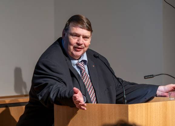 Muenchen, Festredner zu 5.Jahren Sudetendeutsches Museum, Dr. h. c. Bernd Posselt, Sprecher der Sudetendeutschen Volksgruppe und Bundesvorsitzender *** Munich, Speaker on the occasion of 5 years of the Sudeten German Museum, Dr h c Bernd Posselt, spokesman of the Sudeten German ethnic group and federal chairman
