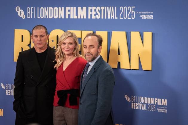 Roofman Headline Gala - The 69th BFI London Film Festival in London, UK - 14 Oct 2025 (L-R) Channing Tatum, Kirsten Dunst and Director Derek Cianfrance attend the Roofman Headline Gala at the 69th BFI London Film Festival at The Royal Festival Hall. Roofman Headline Gala - The 69th BFI London Film Festival London United Kingdom Copyright: xLoredanaxSangiulianox xSOPAxImagesx LSangiuliano-6855