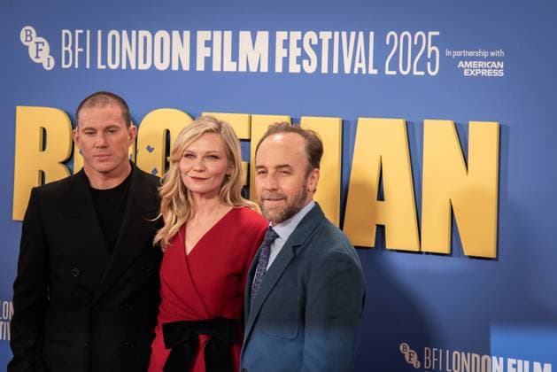 Roofman Headline Gala - The 69th BFI London Film Festival in London, UK - 14 Oct 2025 (L-R) Channing Tatum, Kirsten Dunst and Director Derek Cianfrance attend the Roofman Headline Gala at the 69th BFI London Film Festival at The Royal Festival Hall. Roofman Headline Gala - The 69th BFI London Film Festival London United Kingdom Copyright: xLoredanaxSangiulianox xSOPAxImagesx LSangiuliano-6857