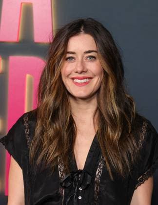 14 October 2025 - Los Angeles, California - Manon Matthews. Los Angeles Special Screening Of Netflix s Ballad Of A Small Player held at The Egyptian Theater. Los Angeles USA - ZUMAa123 20251014_zaa_a123_090 Copyright: xADx