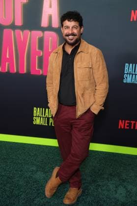 14 October 2025 - Los Angeles, California - Jon Huertas. Los Angeles Special Screening Of Netflix s Ballad Of A Small Player held at The Egyptian Theater. Los Angeles USA - ZUMAa123 20251014_zaa_a123_104 Copyright: xADx