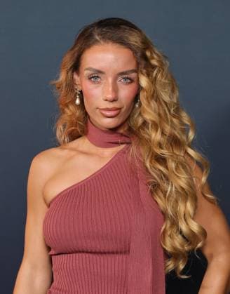 14 October 2025 - Los Angeles, California - Jena Frumes. Los Angeles Special Screening Of Netflix s Ballad Of A Small Player held at The Egyptian Theater. Los Angeles USA - ZUMAa123 20251014_zaa_a123_097 Copyright: xADx