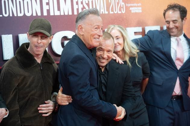 London Film Festival 2025 - Springsteen: Deliver Me from Nowhere Arrivals at Royal Festival Hall, Southbank, London Jeremy Strong, Bruce Springsteen, Stephen Graham, Ellen Goldsmith-Bein, Eric Robinson attends the Headline Gala of Springsteen: Deliver Me from Nowhere at The 69th BFI London Film Festival at Royal Festival Hall, Southbank, London, England, UK on Wednesday 15 October, 2025., Credit:Justin Ng Avalon UK, England, London, Royal Festival Hall, Southbank Copyright: xJustinxNgx xAvalonx 1045764212