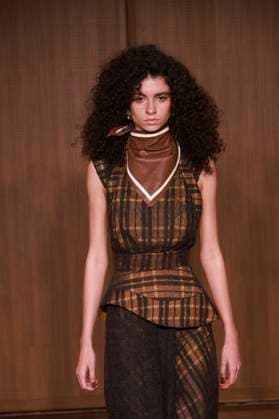Lilly Sarti fashion show at SPFW N60 in Sao Paulo Sao Paulo (SP), 10 15 2025 - fashion show force Lilly Sarti fashion show at Sao Paulo Fashion Week - SPFW N60, at the Iguatemi Theater in Sao Paulo, this Wednesday, October 15, 2025. (Foto: Leco Viana Thenews2 imago images) Lilly Sarti fashion show at SPFW N60 in Sao Paulo  Copyright: xLecoxVianax