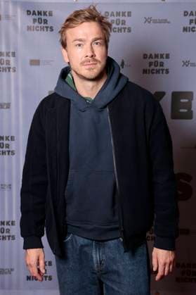 Albrecht Schuch bei der Premiere des Kinofilms Danke für nichts im Filmtheater Colosseum. Berlin, 15.10.2025