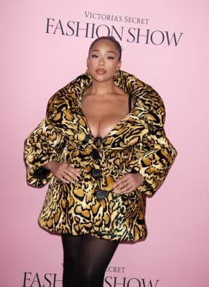 Pink carpet arrivals for the Victoria s Secret 2025 Fashion Show Featuring: Jordyn Woods Where: Brooklyn, New York, United States When: 15 Oct 2025 Credit: Janet Mayer INSTARimages.com EDITORIAL USE ONLY. NOT FOR USE BY NEWSPAPERS BASED IN THE UK. Copyright: xx instar55181263