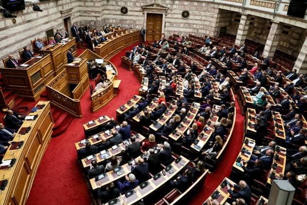 Kyriakos Mitsotakis - Greek Parliament Prime Minister Kyriakos Mitsotakis delivers a speech in the Hellenic Parliament in Athens, Greece, on October 16, informing the Parliament on foreign policy affairs, which is scheduled at his request. Athens Greece  Copyright: xNikolasxMhtrousiasx originalFilename: mhtrousias-notitle251016_npcfI.jpg