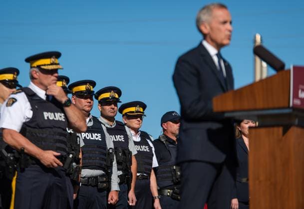 October 16, 2025, Etobicoke, On, Canada: Prime Minister Mark Carney visits an RCMP detachment to make an announcement in Etobicoke, Ont., on Thursday, Oct. 16, 2025. Etobicoke Canada  - ZUMAc35_ 20251016_zaf_c35_028 Copyright: xLauraxProctorx