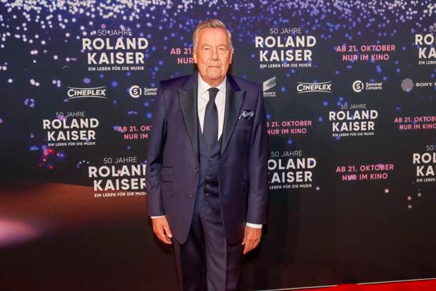 Weltpremiere des Roland Kaiser Konzertfilm 50 Jahre Roland Kaiser - Ein Leben für die Musik in Münster Münster, 16.10.2025 Roland Kaiser bei der Weltpremiere des Roland Kaiser-Konzertfilms in Münster NRW Copyright: xMatthiasxGränzdörferx