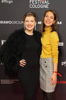 Nadja Felk und Jennifer Opara bei der Ankunft zur Verleihung der Film Festvial Cologne Awards am 16.10.2025 im Cineplex Filmpalast in Koeln Film Festival Cologne Awards 2025 in Koeln