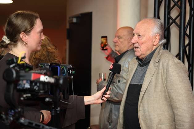 Werner Herzog, der Regisseur bei der Ankunft im Interview zur Auszeichnung mit dem Filmpreis Koeln im Rahmen der Film Festvial Cologne Awards am 16.10.2025 im Cineplex Filmpalast in Koeln Film Festival Cologne Awards 2025 in Koeln