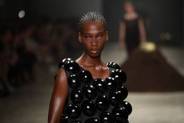Leandro Castro s fashion show at SPFW No. 60 in Sao Paulo Sao Paulo (SP), 10 16 2025 - Fashion Fashion Show King Boy Leandro Castro fashion show at Sao Paulo Fashion Week - SPFW N60, at Pacubra in Ibirapuera Park in Sao Paulo, this Thursday, October 16, 2025. (Foto: Fabricio Bomjardim Thenews2 imago images) Leandro Castro s fashion show at SPFW No. 60 in Sao Paulo  Copyright: xFABRICIOxBOMJARDIMx